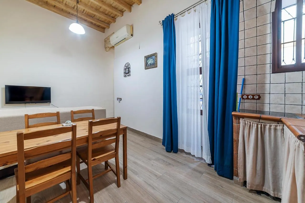 Alohamundi Conde De Barajas Apartment Seville Spain
